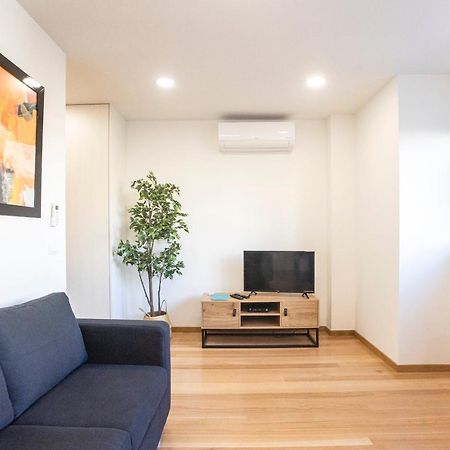Homely Studio W/ Ac Near Marques By Lovelystay Porto Bagian luar foto