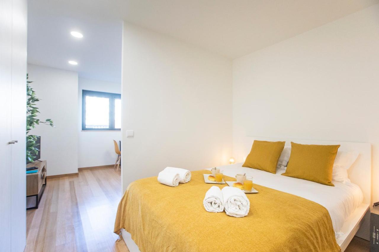 Homely Studio W/ Ac Near Marques By Lovelystay Porto Bagian luar foto