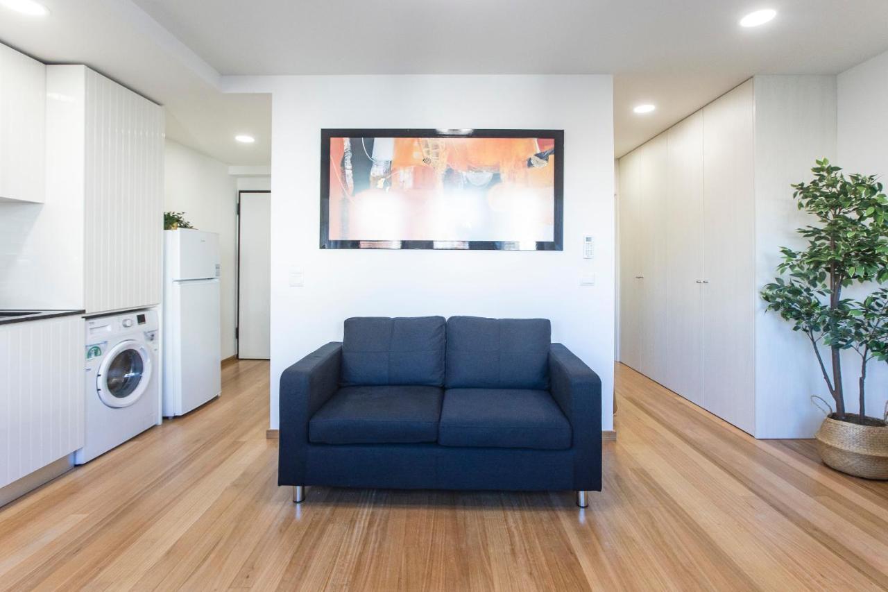 Homely Studio W/ Ac Near Marques By Lovelystay Porto Bagian luar foto